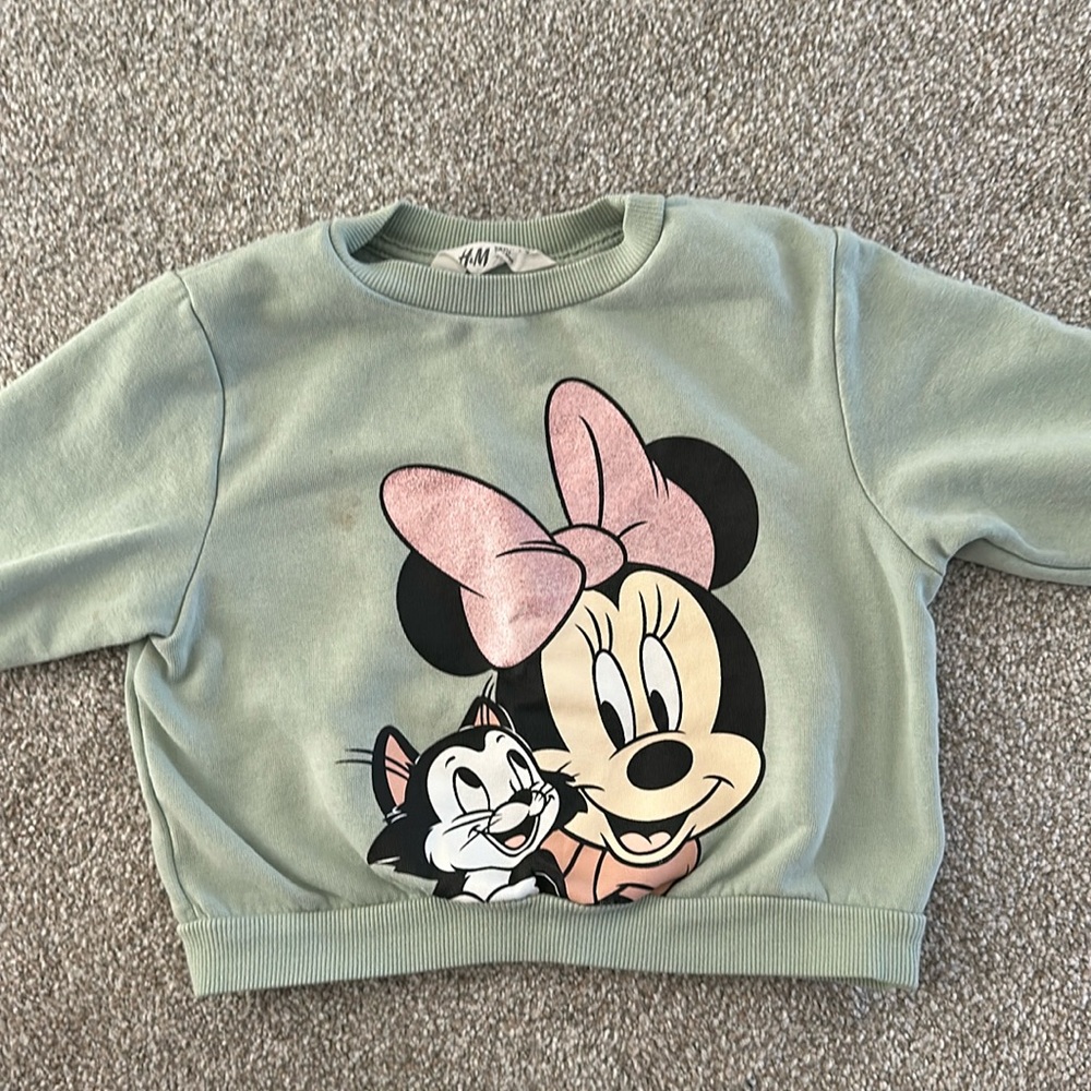 Minnie Mouse sweatshirt